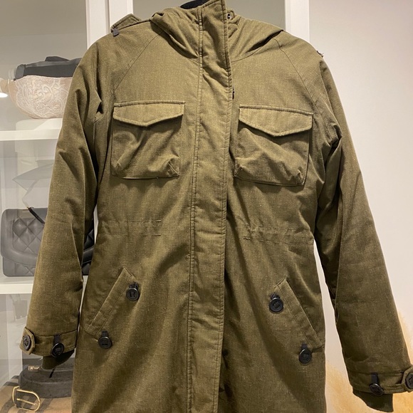 Aritzia Community Paradigm Parka - Picture 1 of 5